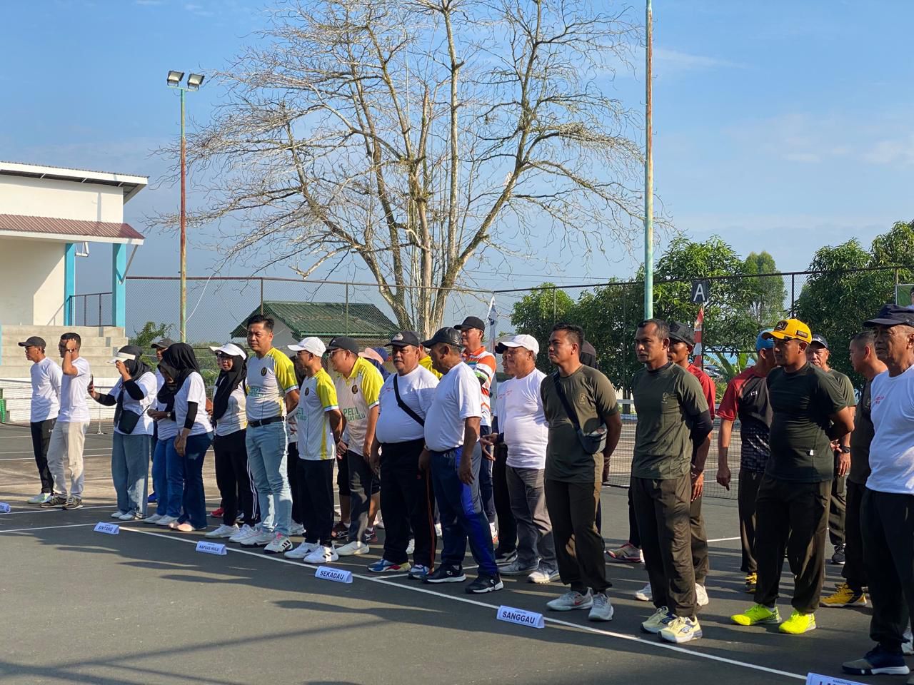 PELTI Kapuas Hulu meraih Juara 3 Ganda Putra Beregu Putra Pada Bupati Cup 2025 di Sintang